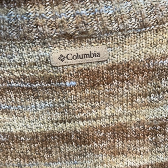*SOLD* Columbia knit turtleneck sweater size Large - Picture 12 of 14